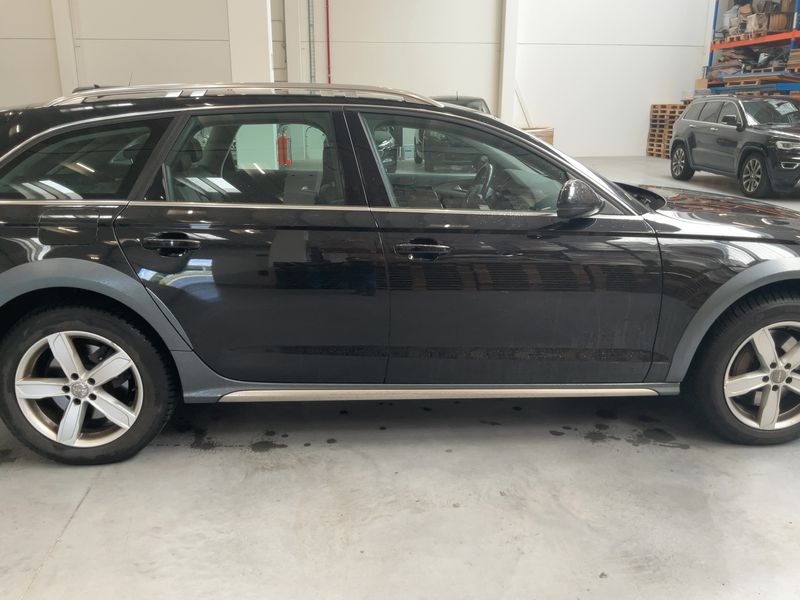 Audi A6 Allroad 3.0 V6 TDI — zdjęcie 7