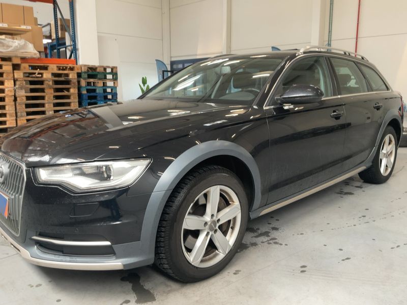 Audi A6 Allroad 3.0 V6 TDI — zdjęcie 2