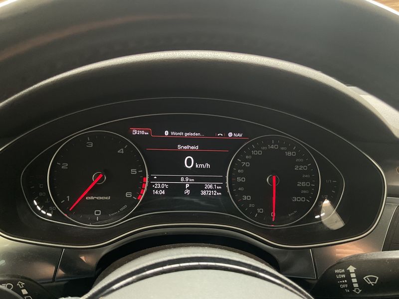 Audi A6 Allroad 3.0 V6 TDI — zdjęcie 13