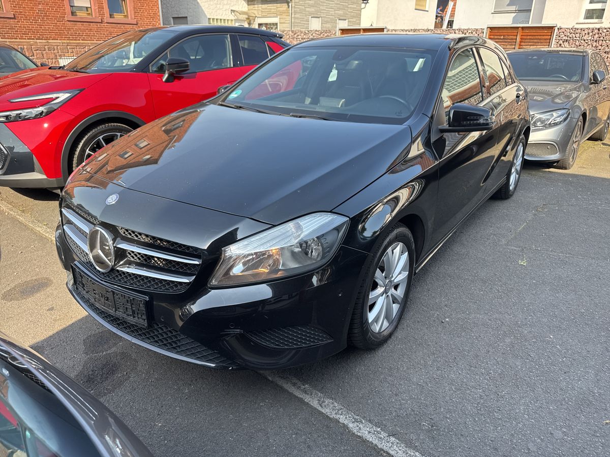 Mercedes-Benz A-Klasse A 180 BlueEfficiency Style