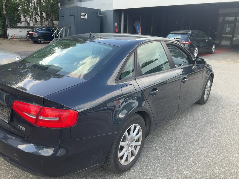Audi A4 1.8 TFSI Attraction — zdjęcie 6