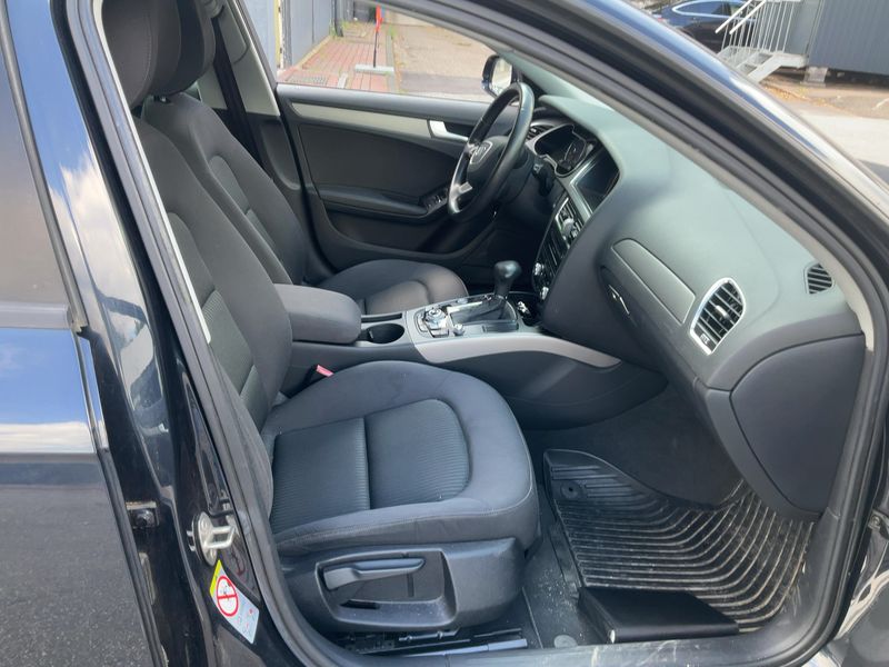 Audi A4 1.8 TFSI Attraction — zdjęcie 11