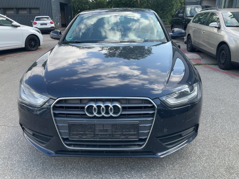 Audi A4 1.8 TFSI Attraction — zdjęcie 9
