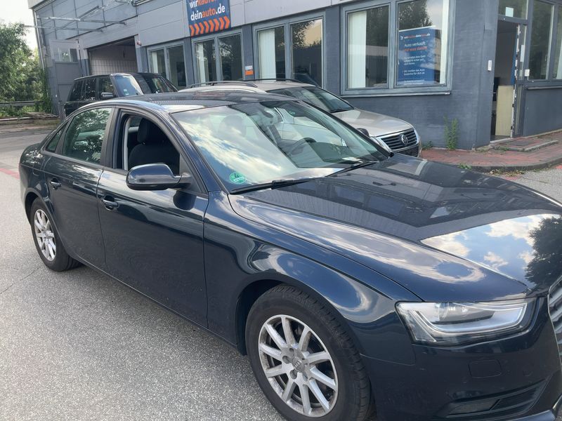 Audi A4 1.8 TFSI Attraction — zdjęcie 8