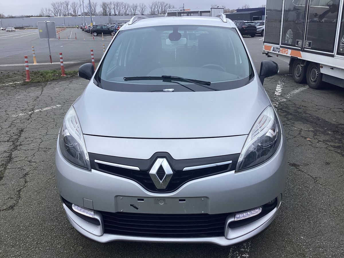 Renault Grand 2015 — photo 15