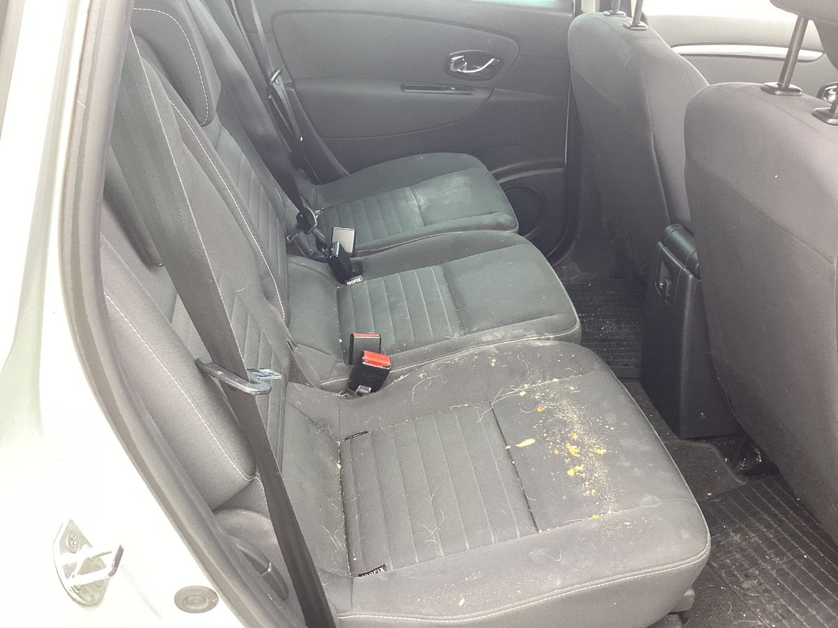 Renault Grand 2015 — photo 20