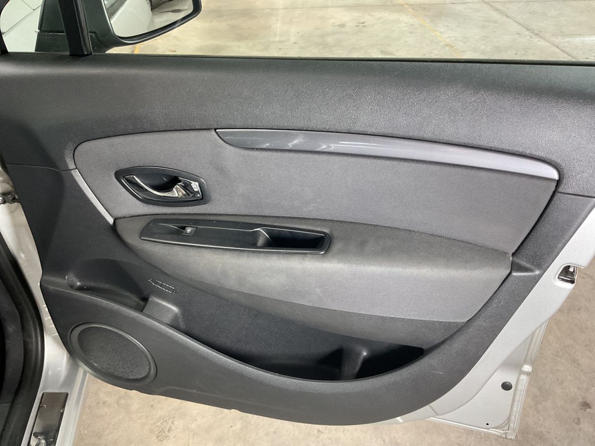 Renault Grand 2015 — photo 41