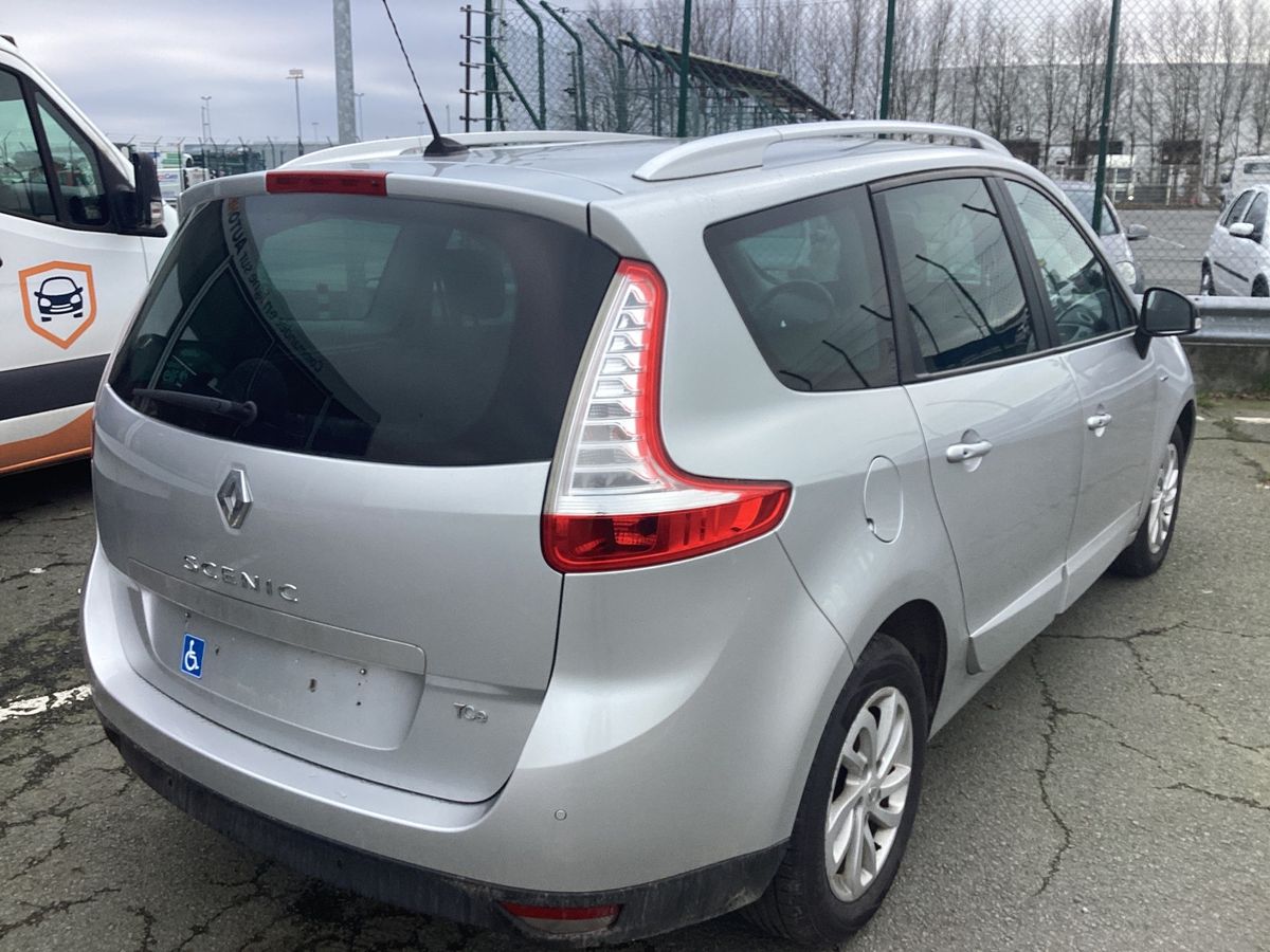 Renault Grand 2015 — photo 9