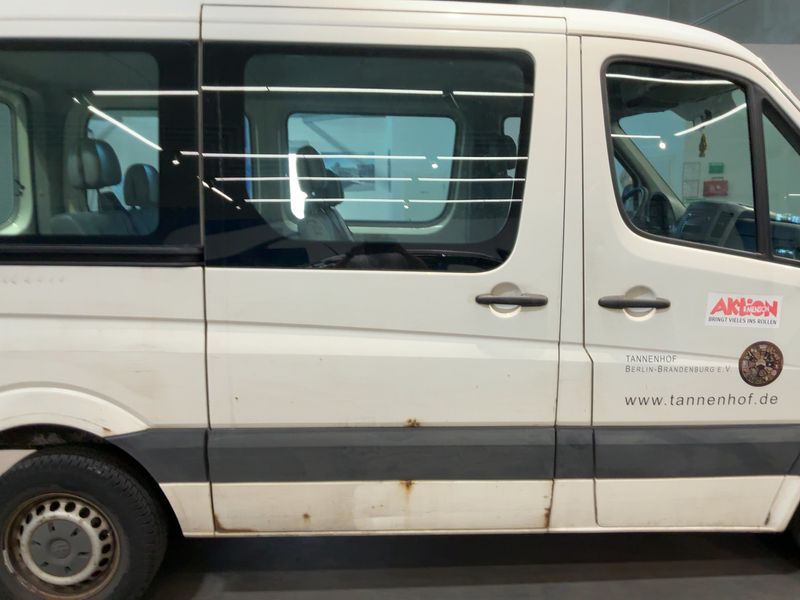 Volkswagen Crafter 2.5 TDI DPF Kombi 30 kurzer Radstand — zdjęcie 7