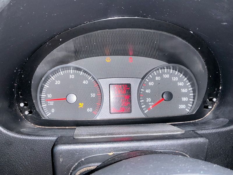 Volkswagen Crafter 2.5 TDI DPF Kombi 30 kurzer Radstand — zdjęcie 13