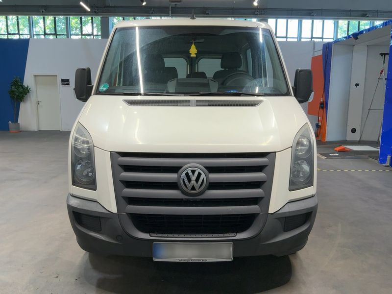 Volkswagen Crafter 2.5 TDI DPF Kombi 30 kurzer Radstand — zdjęcie 9