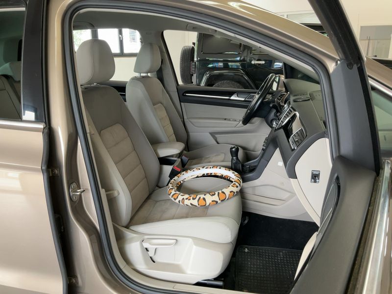 Volkswagen Golf VII Sportsvan 1.4 TSI Highline BlueMotion Tech — zdjęcie 11