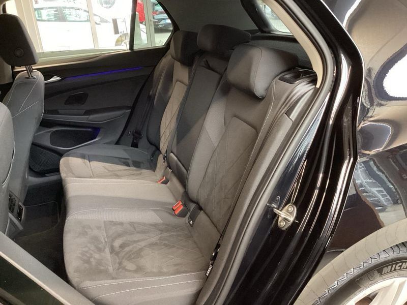 Volkswagen Golf VIII 1.5 TSI ACT Life — zdjęcie 12