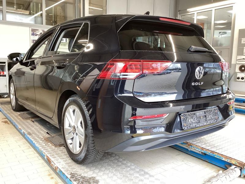 Volkswagen Golf VIII 1.5 TSI ACT Life — zdjęcie 14