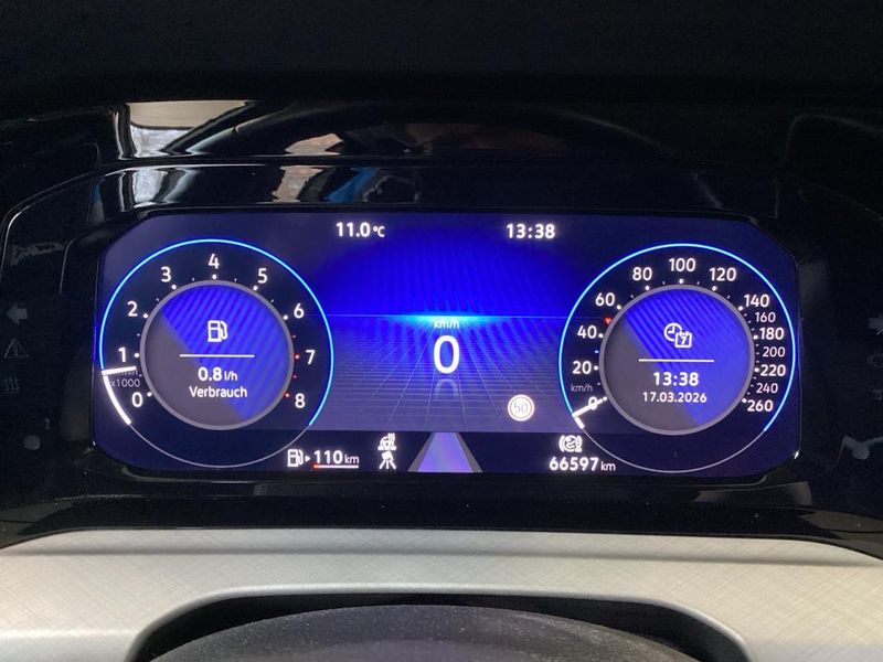 Volkswagen Golf VIII 1.5 TSI ACT Life — zdjęcie 17
