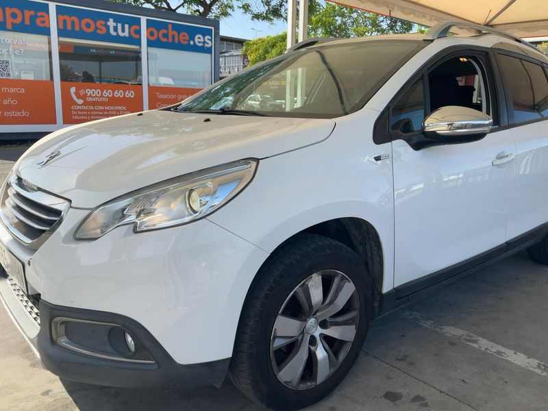 Peugeot 2008 1.6 Blue-HDi Style — zdjęcie 2