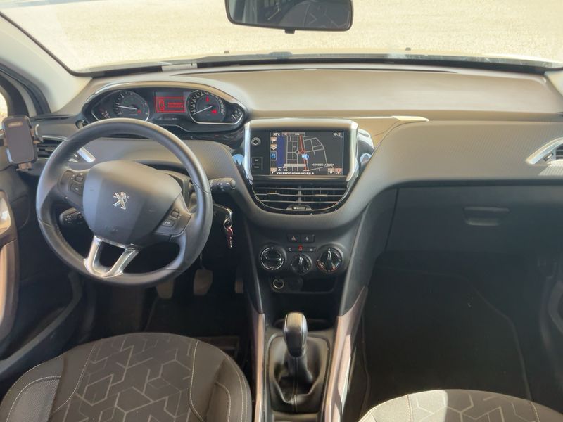 Peugeot 2008 1.6 Blue-HDi Style — zdjęcie 12