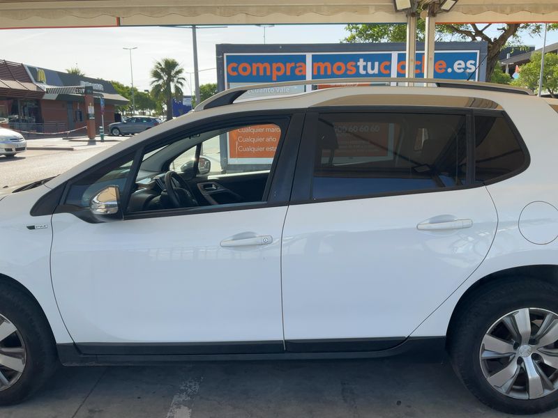 Peugeot 2008 1.6 Blue-HDi Style — zdjęcie 4