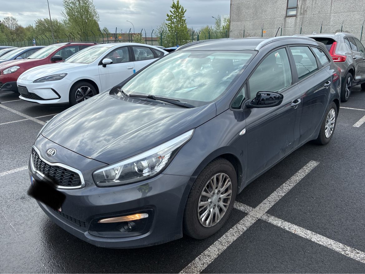 Kia cee'd 2016 — photo 1