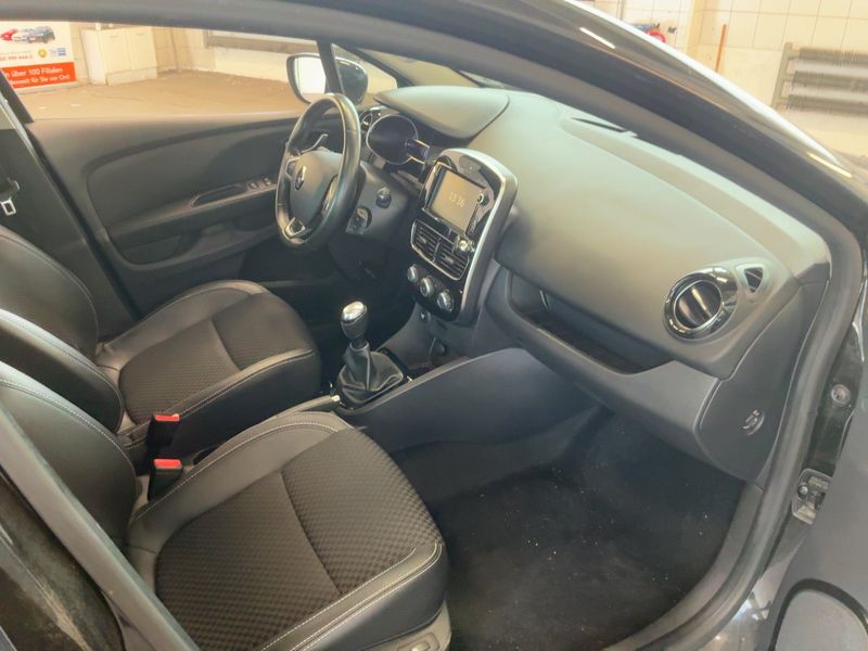 Renault Clio 0.9 Intens 2019 – снимка 17