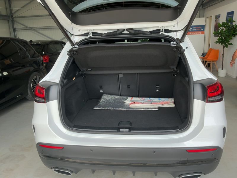 Mercedes-Benz GLA-Klasse GLA 200 AMG Line — zdjęcie 10