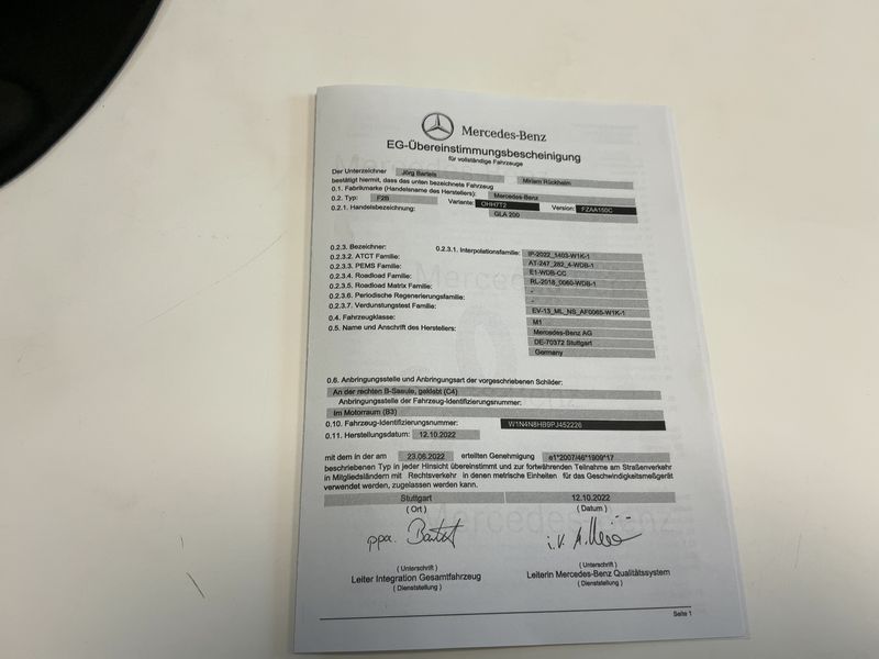 Mercedes-Benz GLA-Klasse GLA 200 AMG Line — zdjęcie 16