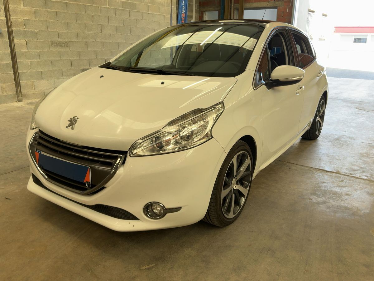 Peugeot 208 1.6 e-HDi Féline