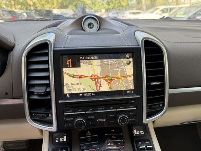 Porsche Cayenne Diesel — zdjęcie 13