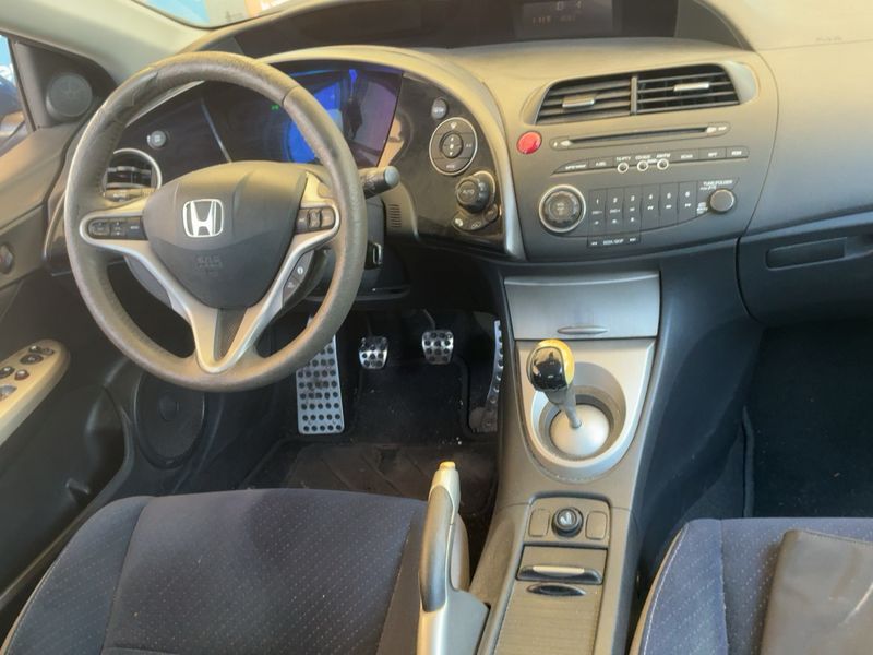 Honda Civic 1.8 VTEC Sport — zdjęcie 12
