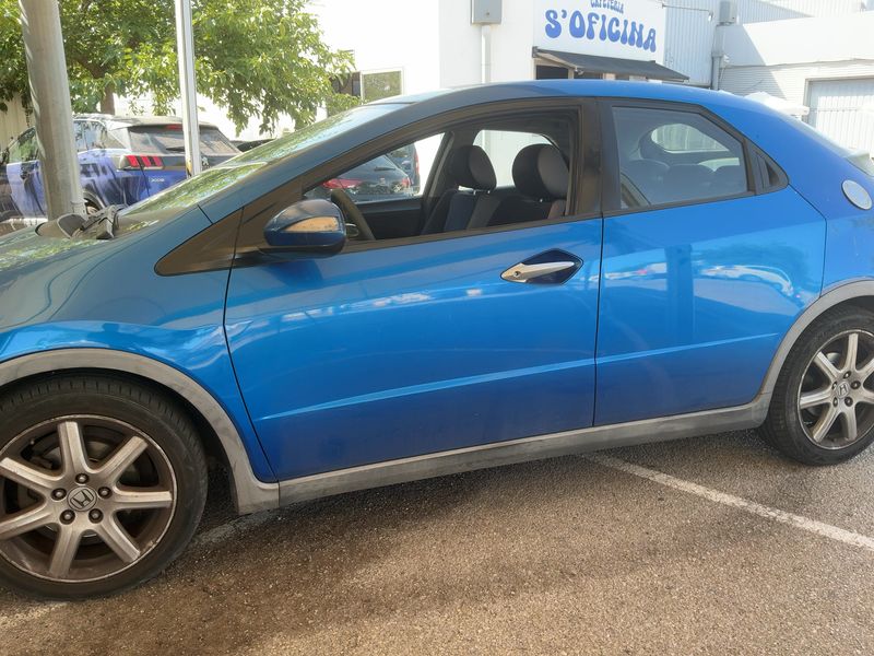 Honda Civic 1.8 VTEC Sport — zdjęcie 4