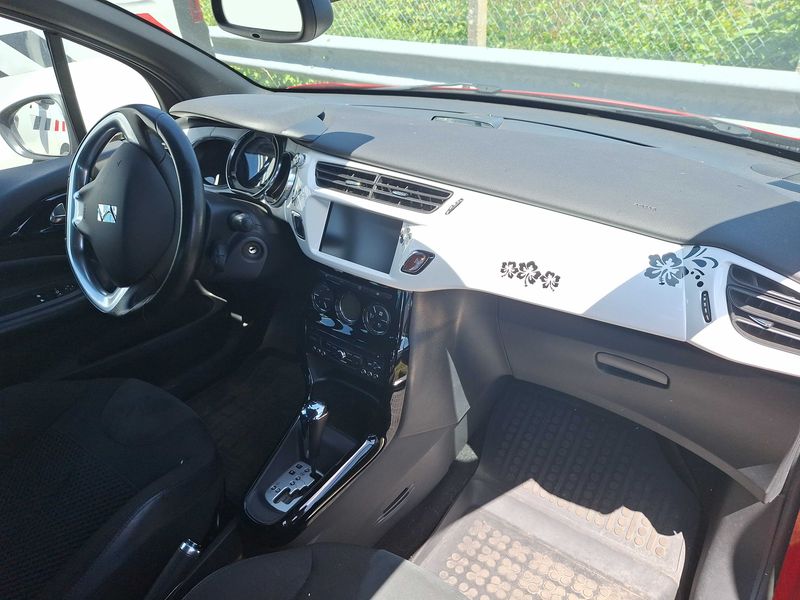 Citroen DS3 1.6 VTi SoChic — zdjęcie 11