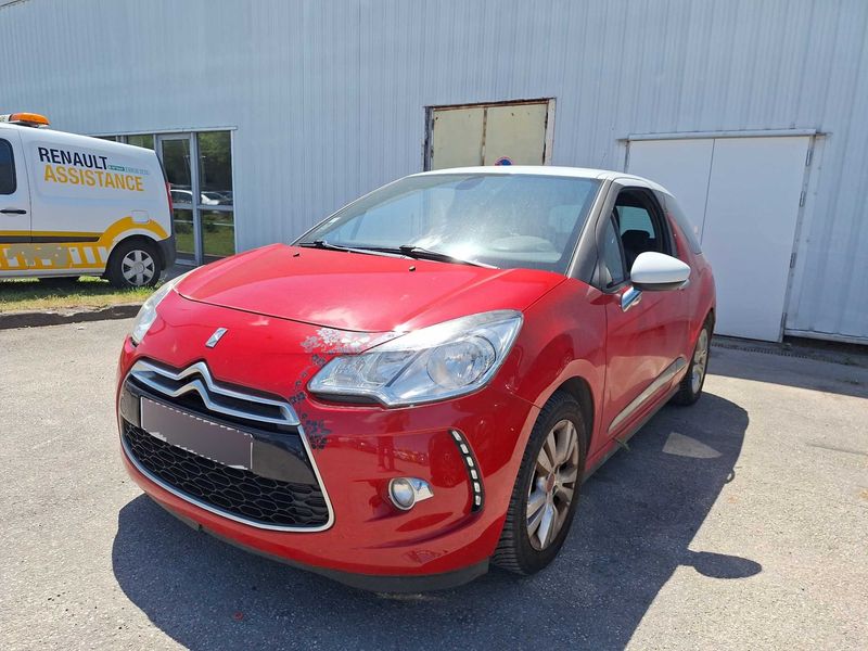 Citroen DS3 1.6 VTi SoChic — zdjęcie 2
