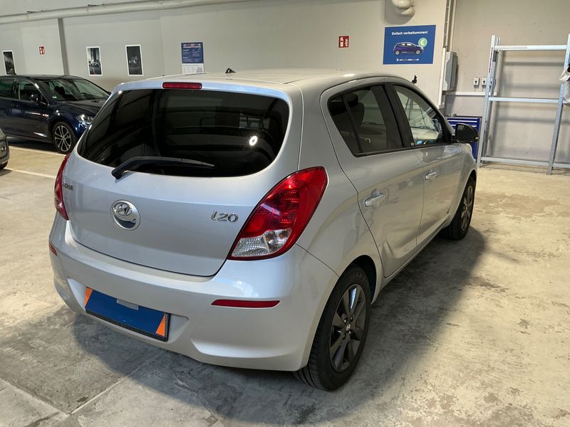 Hyundai i20 1.2 Go — zdjęcie 2