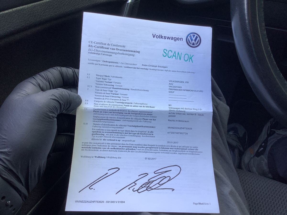 Volkswagen Golf VII 1.6 TDI Comfortline BlueMotion