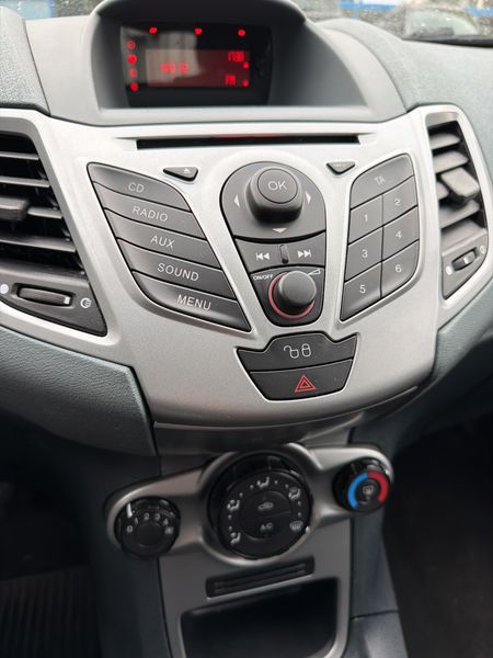 Ford Fiesta 1.25 Trend — zdjęcie 17