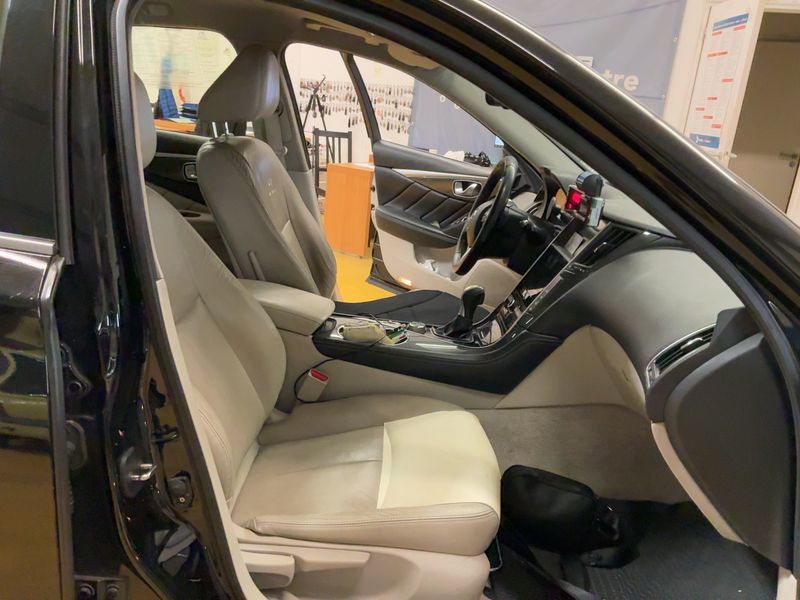 Infiniti Q50 2.2 Diesel Q50 Premium — zdjęcie 11