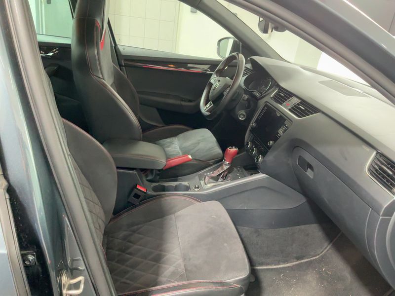 Skoda Octavia 2.0 TDI RS 4x4 2018 – снимка 17
