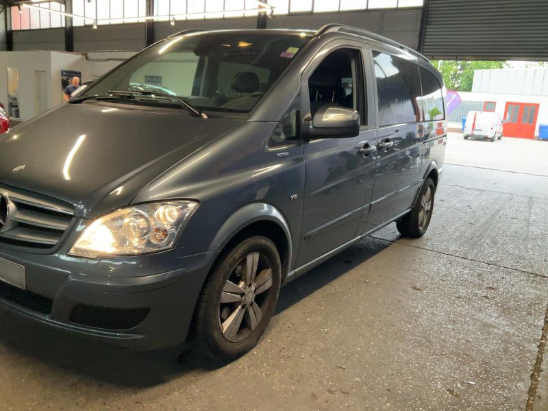 Mercedes-Benz Viano 3.0 CDI kompakt BlueEfficiency Trend Edition 2012 – снимка 2
