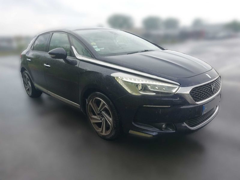 DS Automobiles DS5 2.0 Blue-HDi SportChic — zdjęcie 6