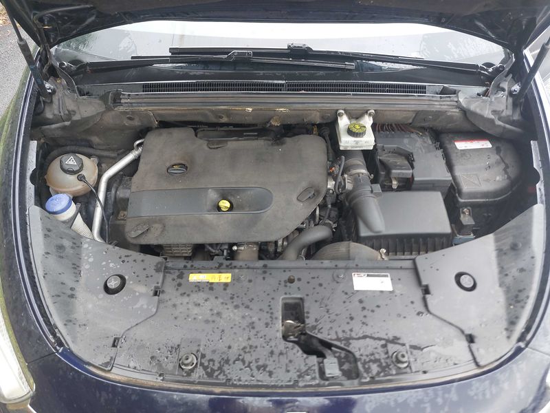DS Automobiles DS5 2.0 Blue-HDi SportChic — zdjęcie 8
