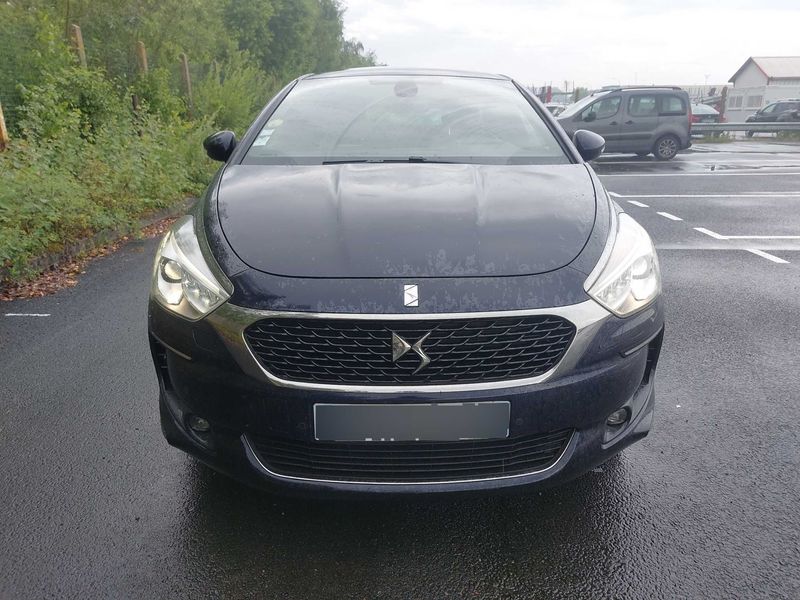 DS Automobiles DS5 2.0 Blue-HDi SportChic — zdjęcie 7