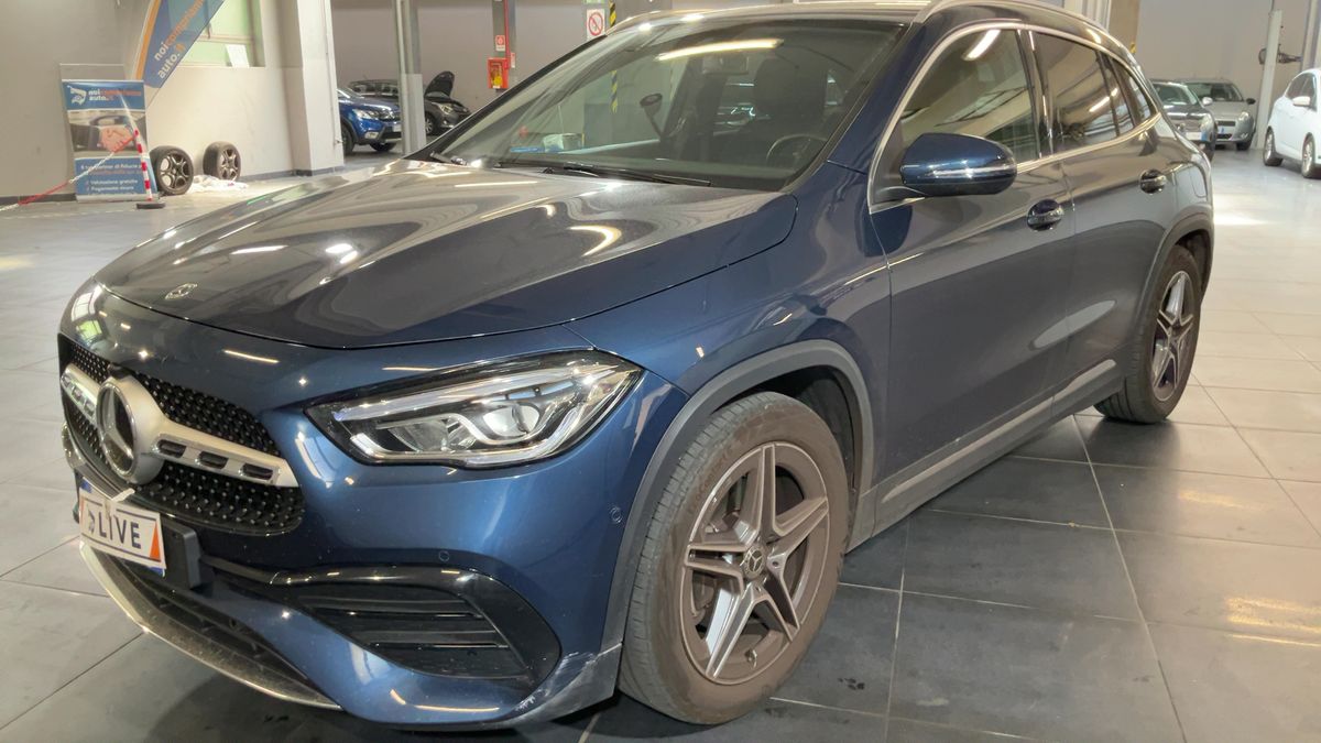 Mercedes-Benz GLA-Klasse GLA 200 AMG Line