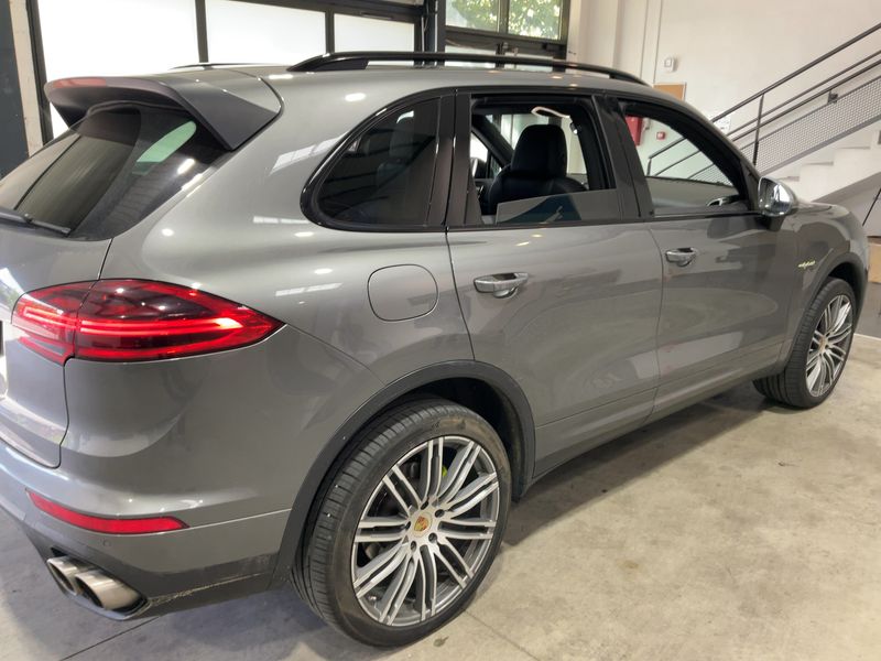 Porsche Cayenne S E-Hybrid — zdjęcie 6