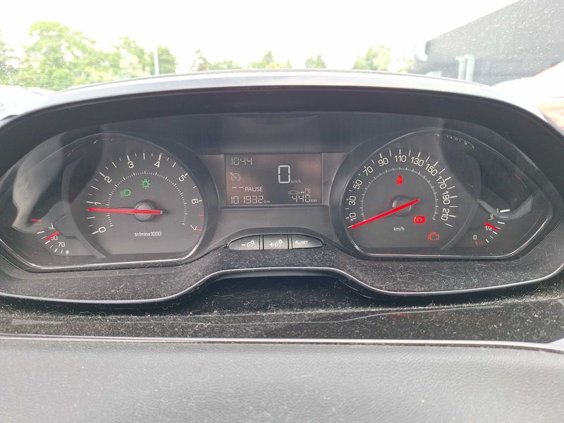 Peugeot 208 1.0 VTi Like — zdjęcie 12