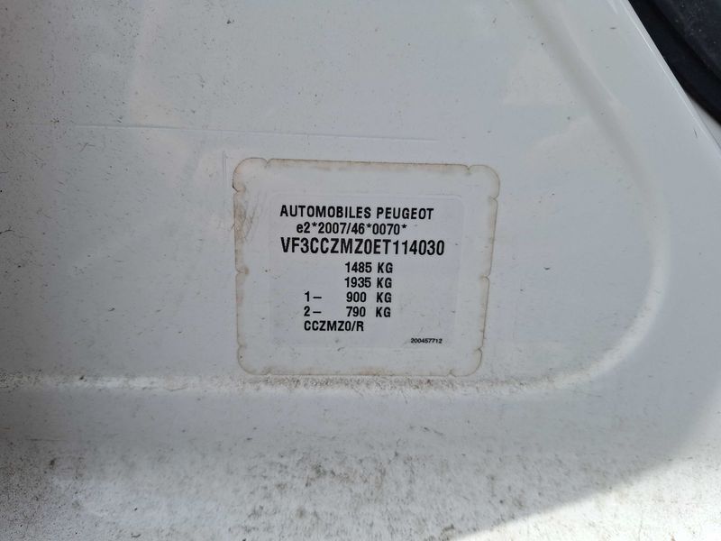 Peugeot 208 1.0 VTi Like — zdjęcie 15