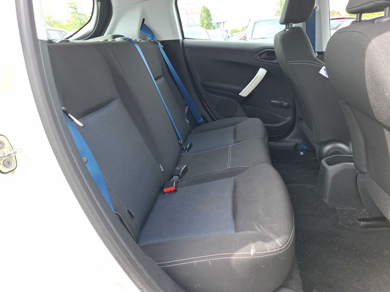 Peugeot 208 1.0 VTi Like — zdjęcie 13