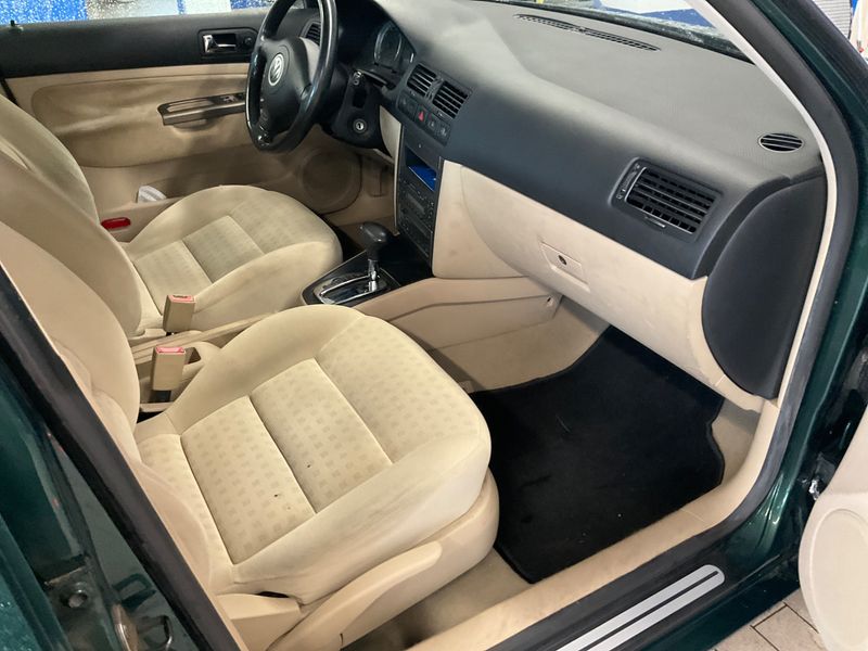 Volkswagen Bora 1.6 Comfortline — zdjęcie 3