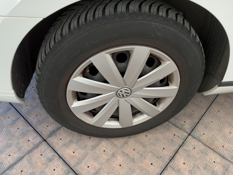 Volkswagen Passat 1.6 TDI Trendline BlueMotion Tech 2016 – снимка 9