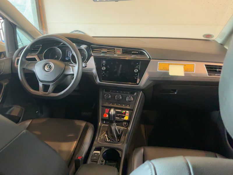 Volkswagen Touran 2.0 TDI Trendline BlueMotion Tech — zdjęcie 12
