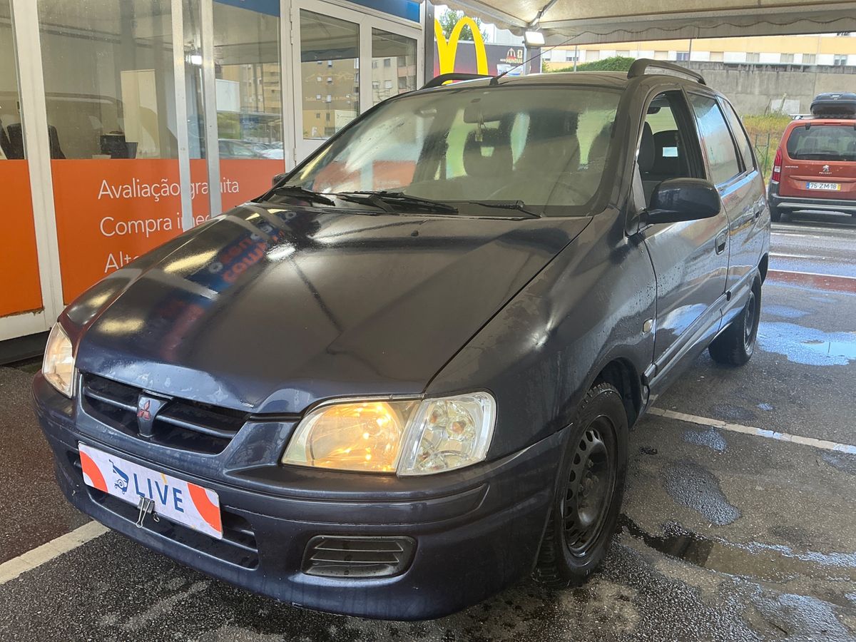 Mitsubishi Space 2001